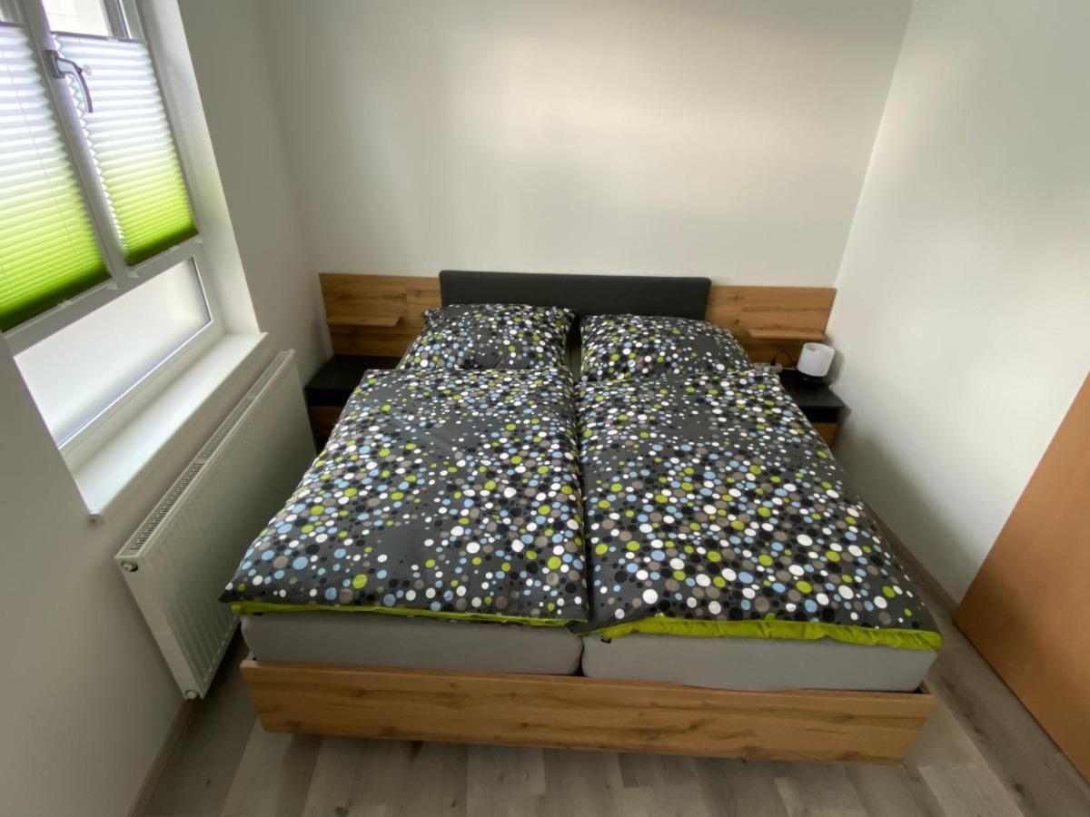 Ferienwohnung 90M² 2-6 Personen Вайдхофен-ан-дер-Тайя Экстерьер фото